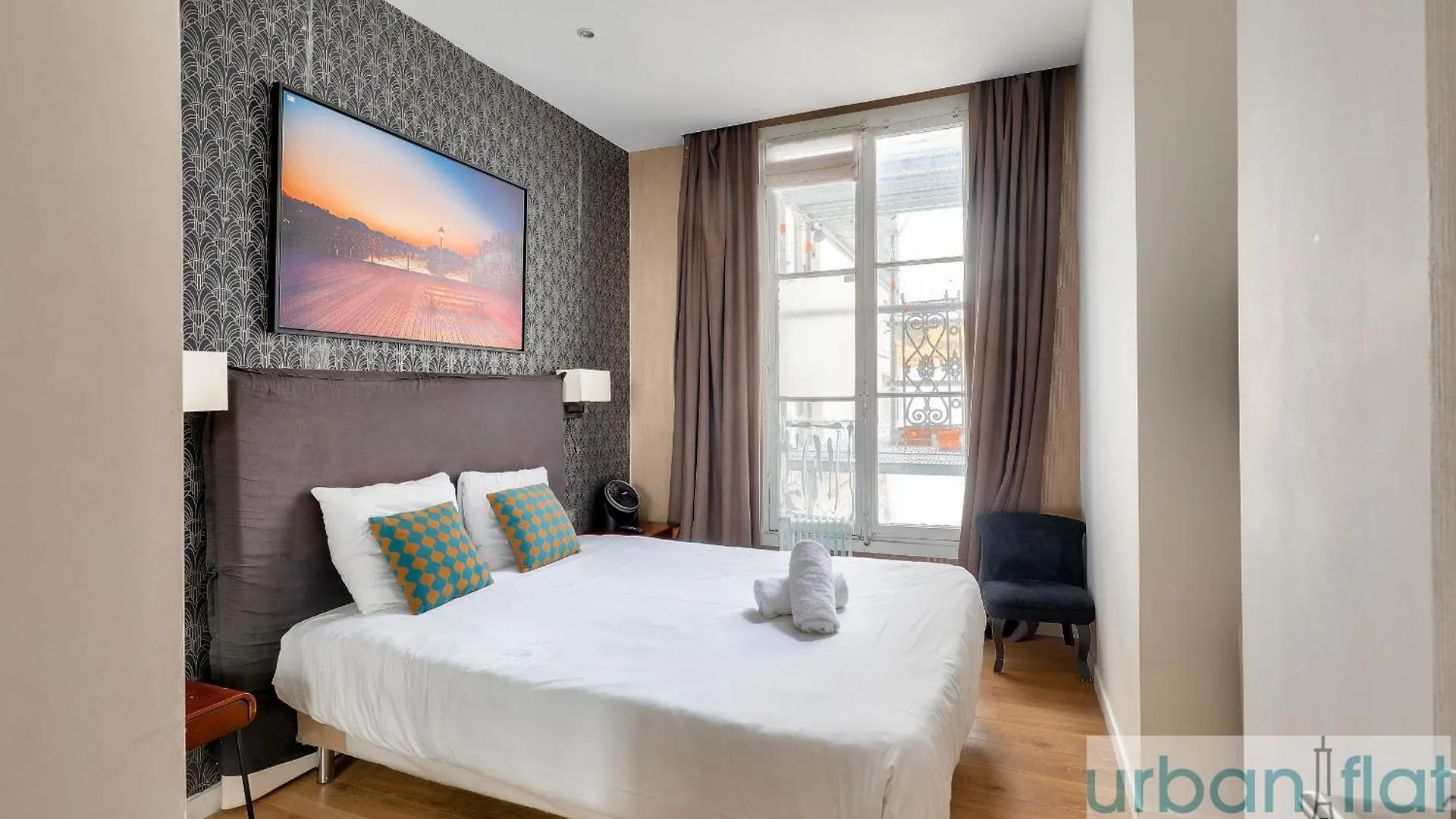 Apartment 62 - Beautiful Triangle D- 100m From Champs-elysees *