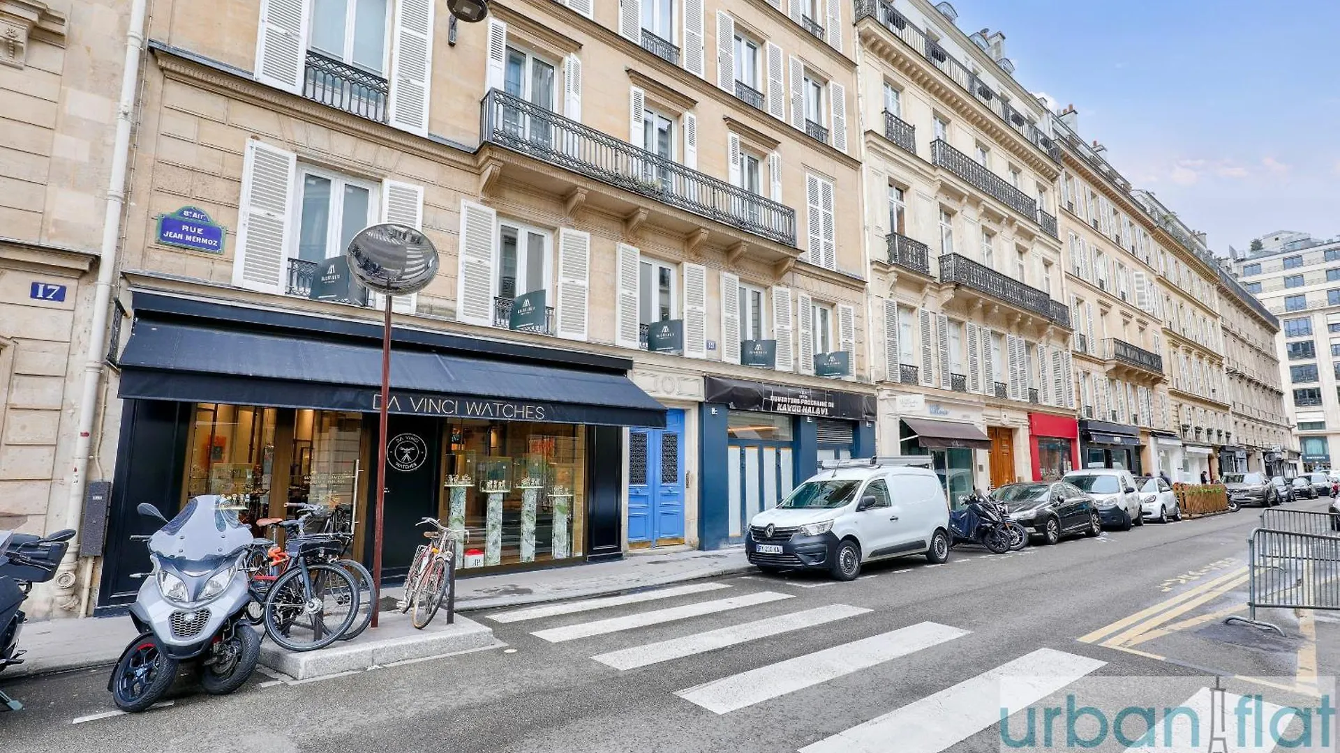 62 - Beautiful Triangle D- 100m From Champs-elysees Apartment *